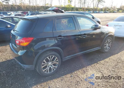 2016 Mitsubishi Outlander Sport 2.0 Es z USA, uszkodzony, nr VIN JA4AP3AU5GZ043039